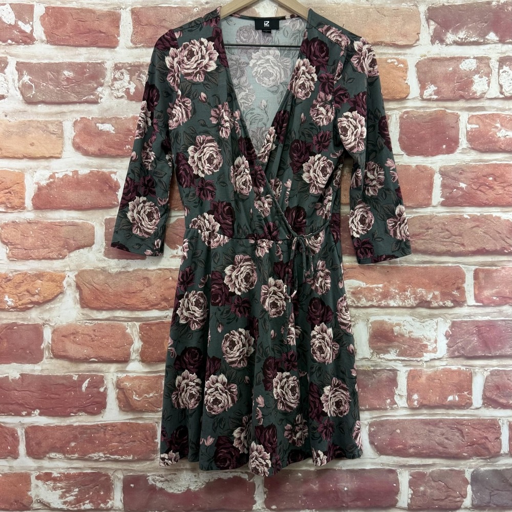 VTG Amy Byer IZ Dress Women's XL Gray Multicolor Garden Floral Surplice Wrap